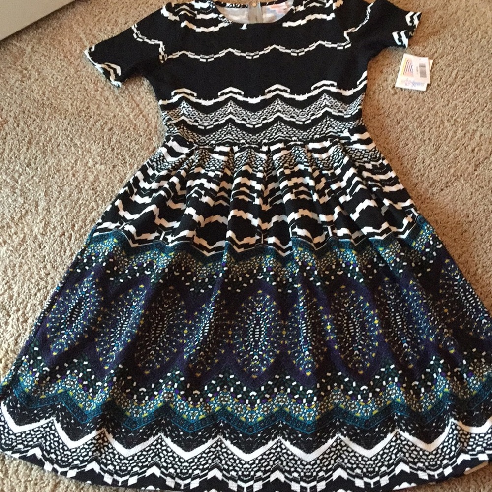 LuLaRoe Amelia Dress, NWT Large